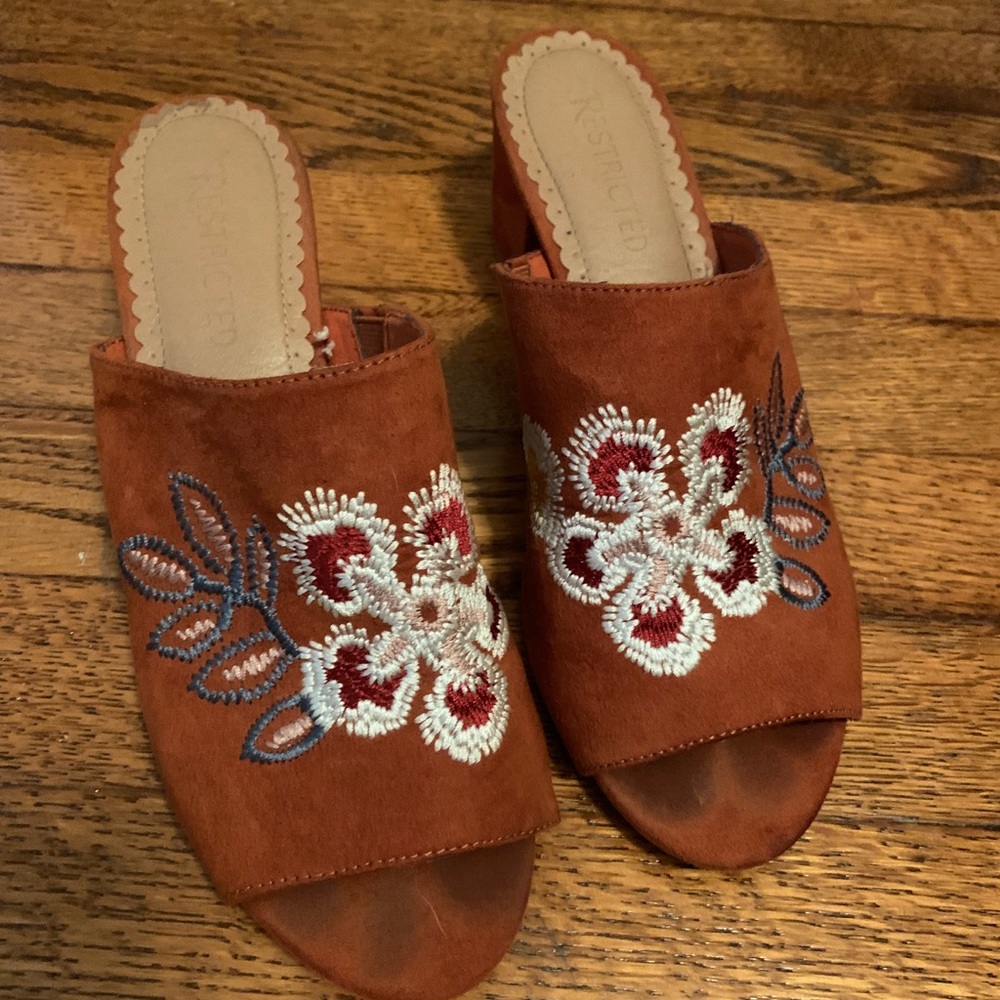 Vintage inspired heels
